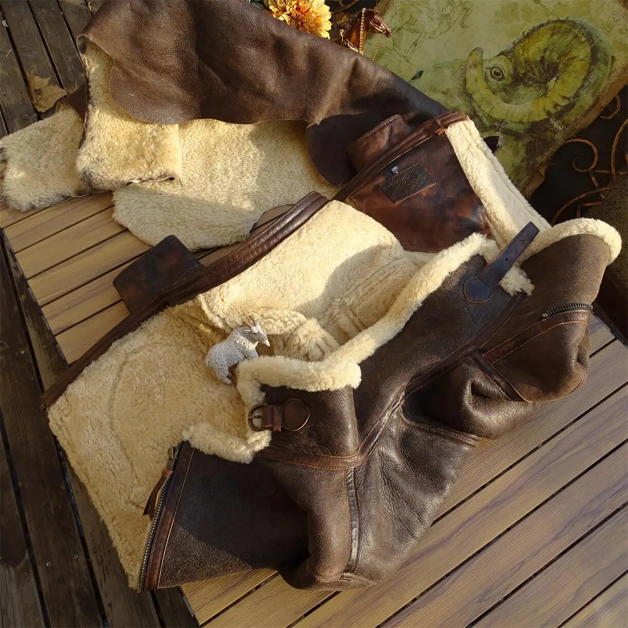 Proper storage techniques prevent leather coat cracking during off-seasons