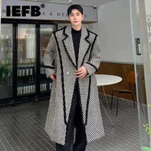 Classic Wool Twill Overcoat with Lapel for Men