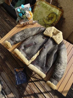 Men's Classic B6 Bomber Jacket Genuine Shearling Sheepskin Winter Coat